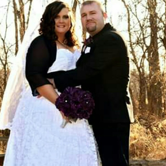 Meet your Posher, Mandilee - Picture 4 of 8